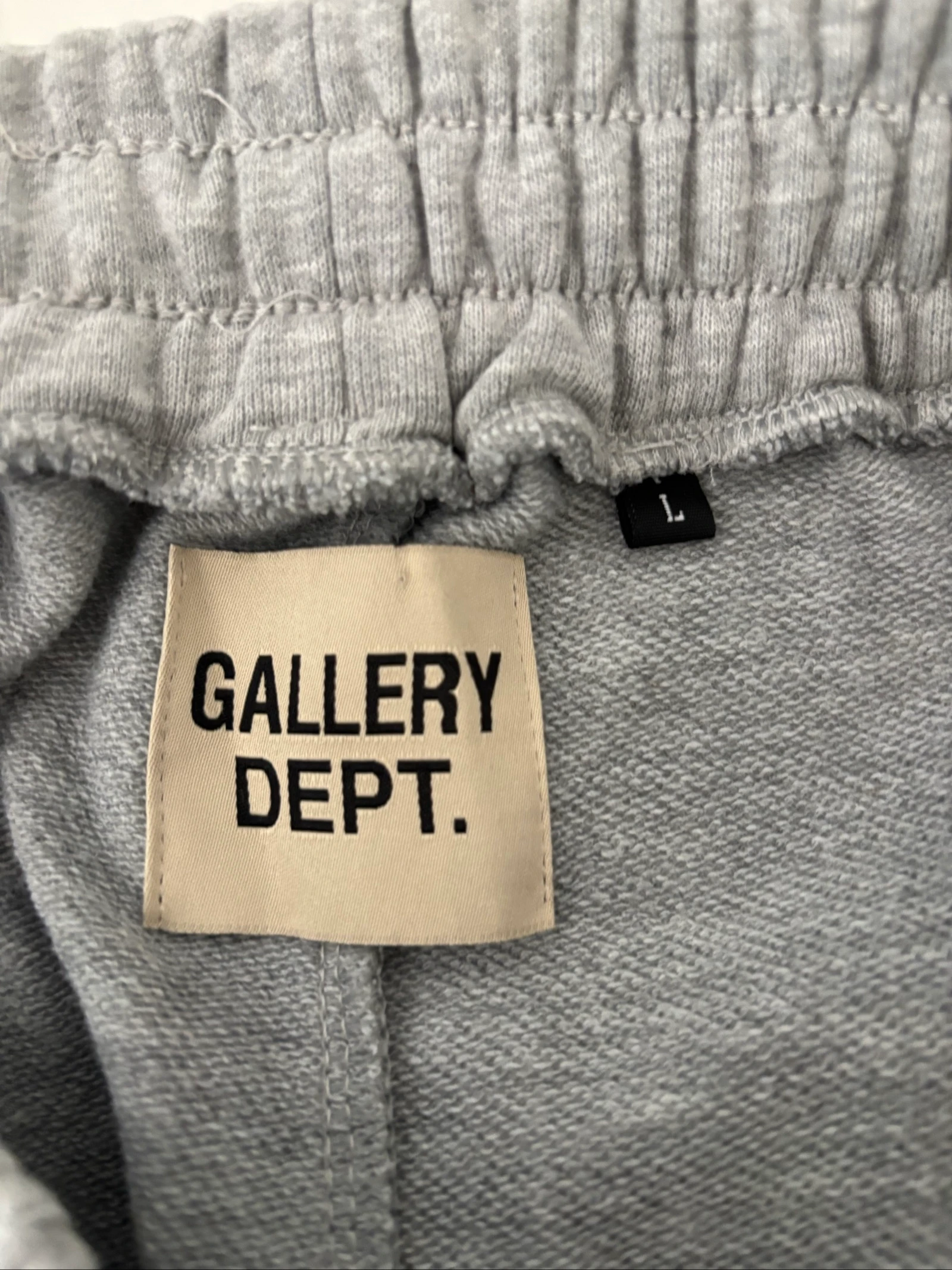 Grey shorts gallery dept – photo 3